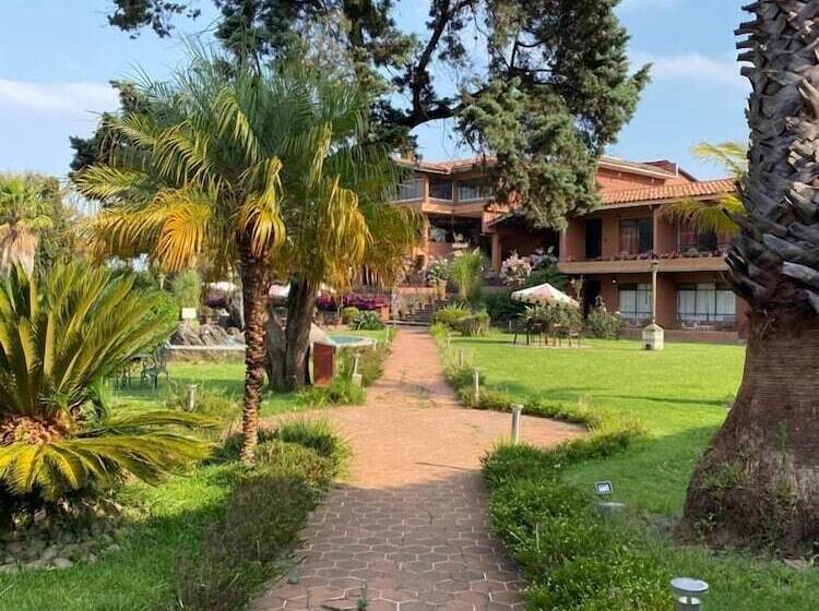 فندق Pie De La Sierra