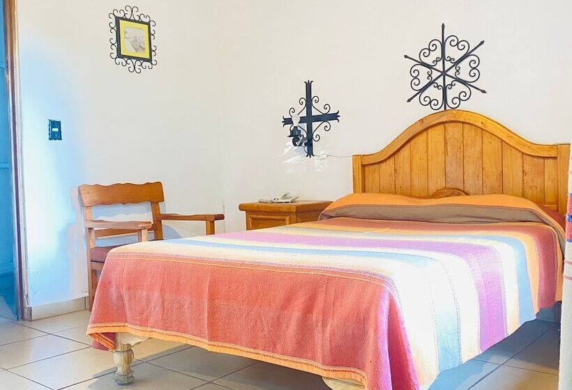 فندق Pie De La Sierra