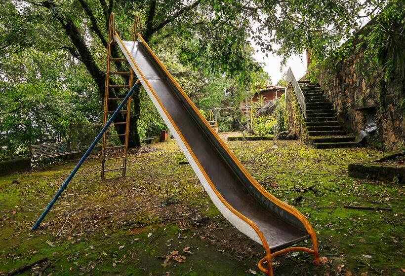 فندق Pie De La Sierra