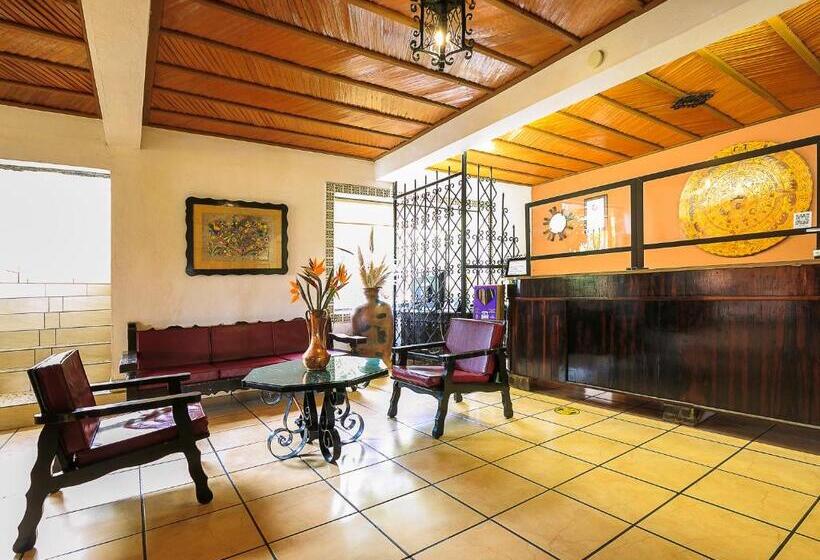 فندق Pie De La Sierra