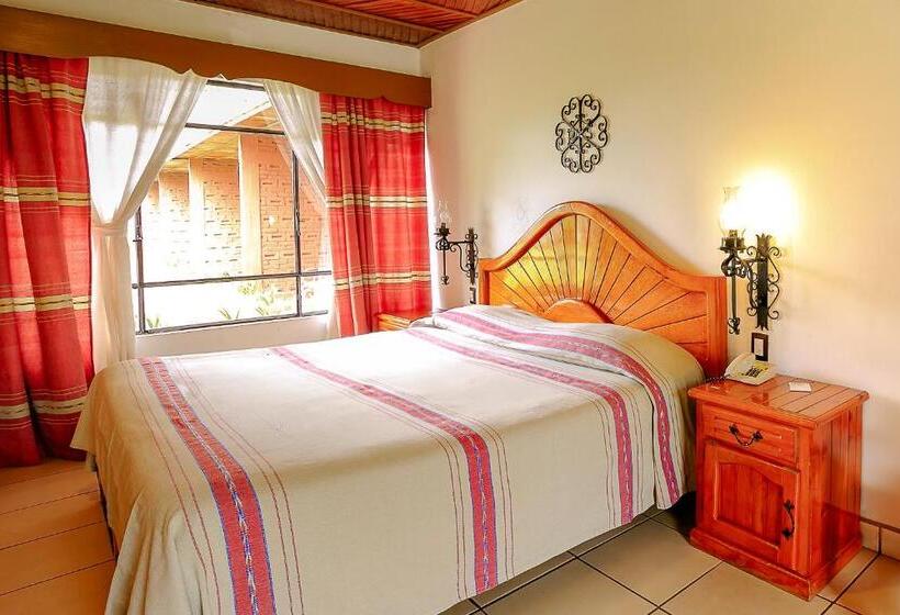 فندق Pie De La Sierra