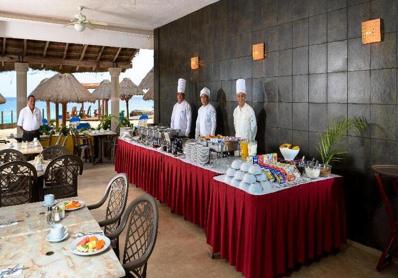 ホテル Playa Azul Cozumel