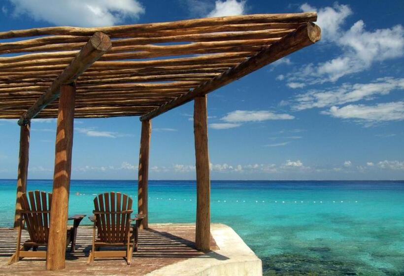 ホテル Playa Azul Cozumel