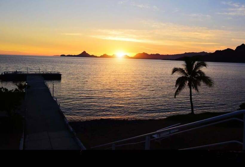 호텔 Playa De Cortes