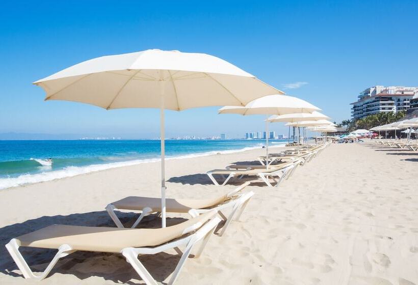 酒店 Playa Los Arcos Beach Resort