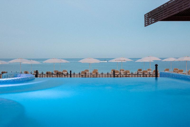 酒店 Playa Los Arcos Beach Resort