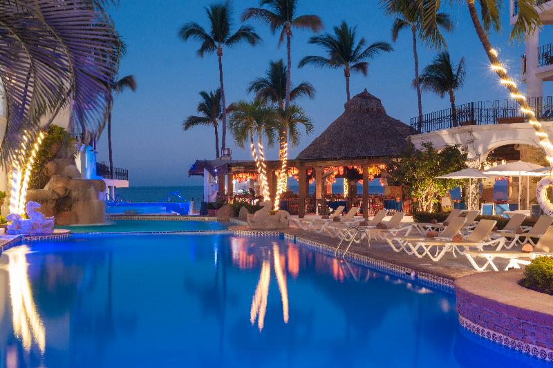 酒店 Playa Los Arcos Beach Resort