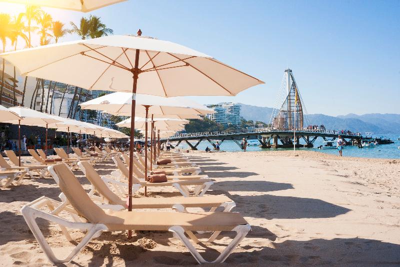 酒店 Playa Los Arcos Beach Resort