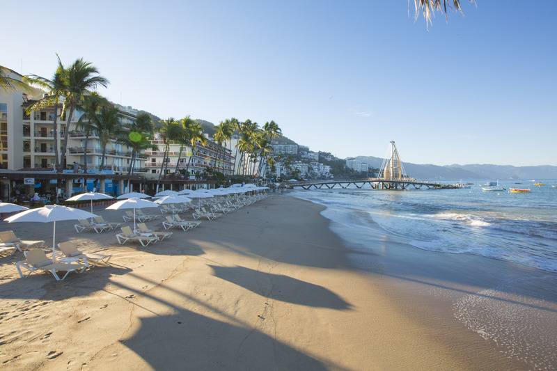 酒店 Playa Los Arcos Beach Resort