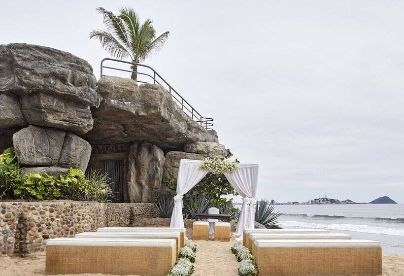 בית מלון כפרי Playa Mazatlan