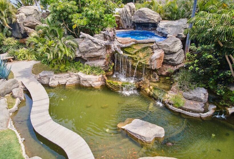 בית מלון כפרי Playa Mazatlan