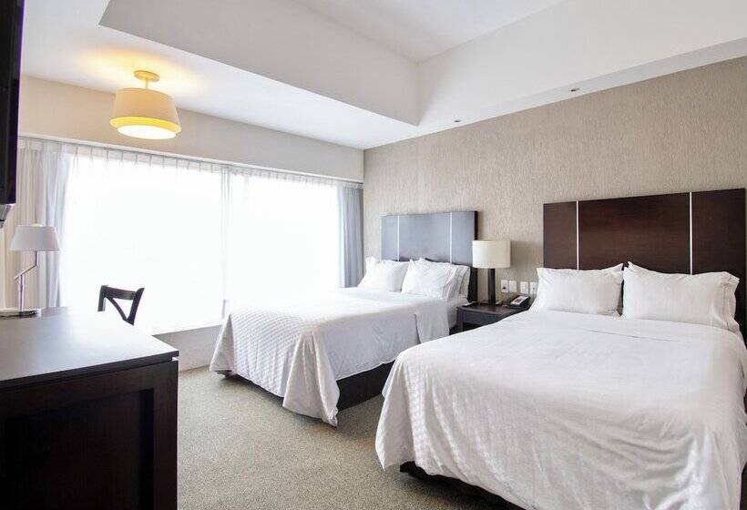 Отель Plaza Génova Centro