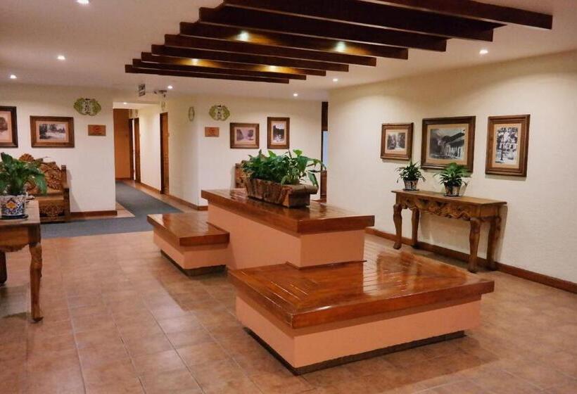 호텔 Plaza Uruapan