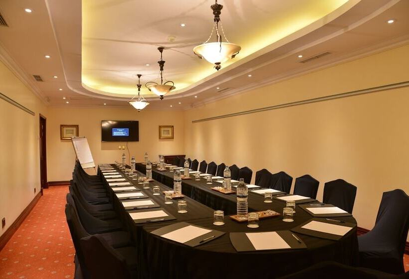 ホテル Polana Serena