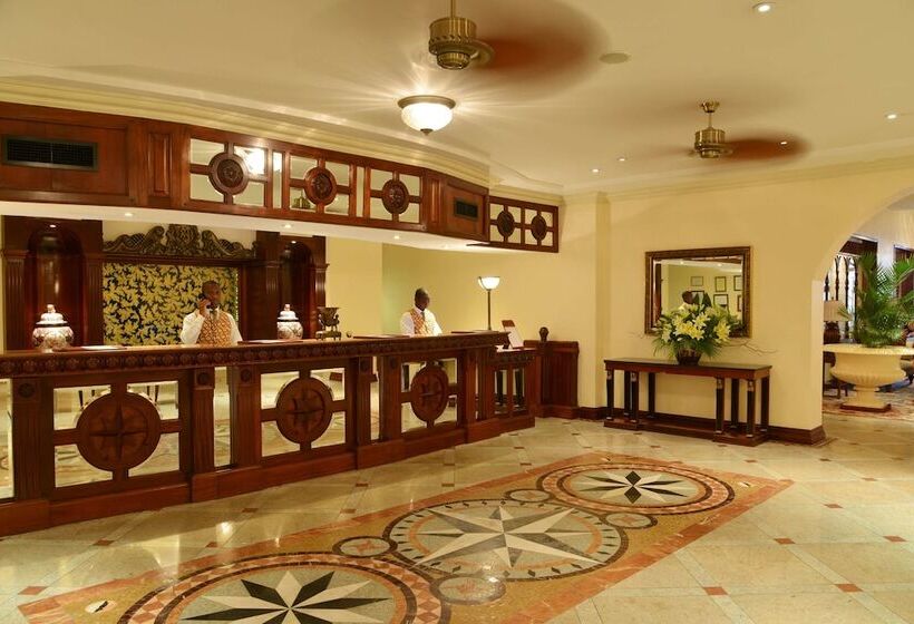 ホテル Polana Serena