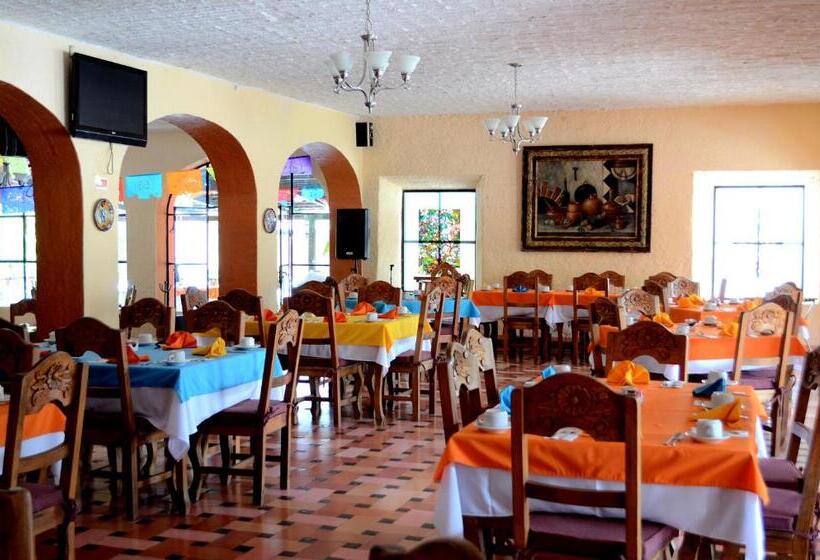 هتل Posada De La Aldea