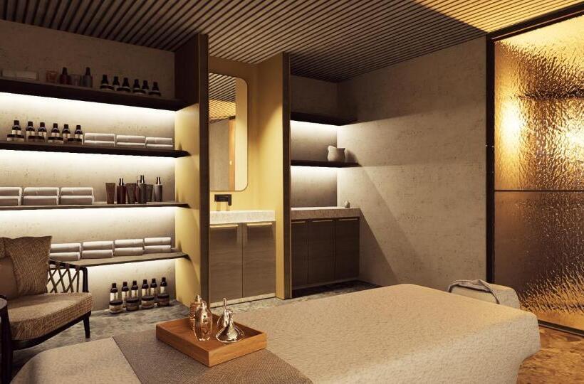 هتل Qawra Palace Resort & Spa