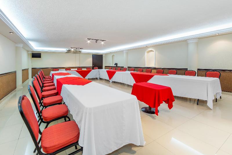 ホテル Quality Inn Tuxtla Gutierrez