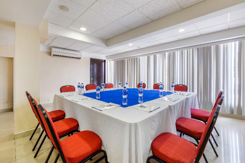 ホテル Quality Inn Tuxtla Gutierrez