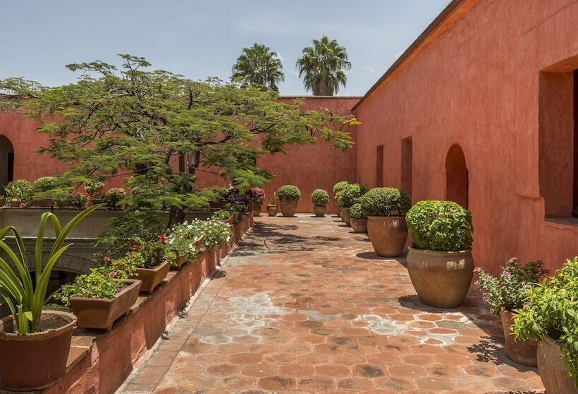 Отель Quinta Real Oaxaca