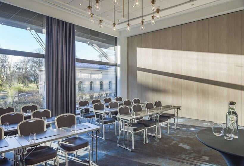 Radisson Blu Scandinavia Hotel, Oslo