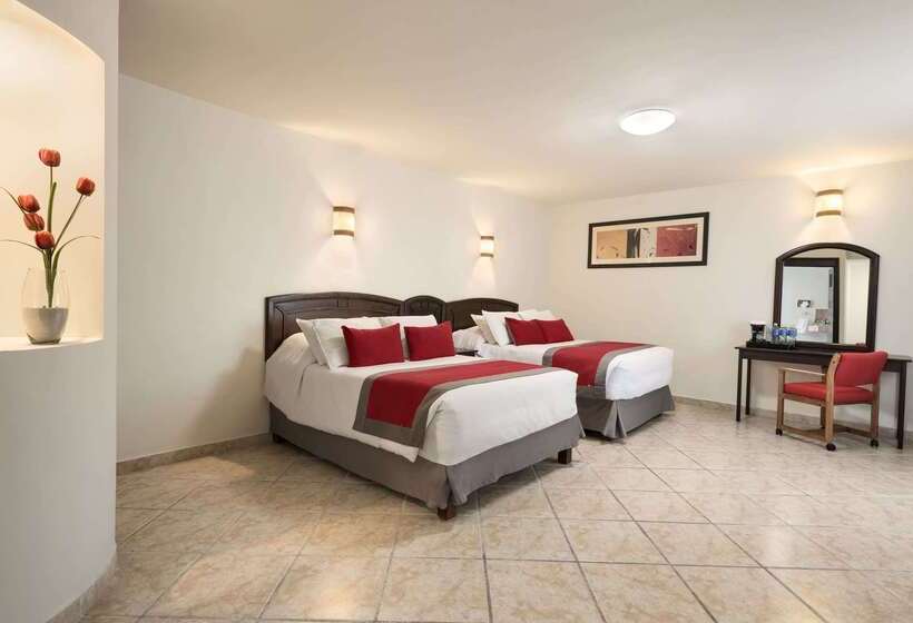 酒店 Ramada Plaza By Wyndham Leon