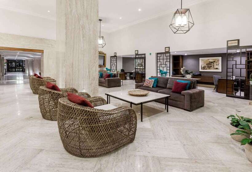 酒店 Ramada Plaza By Wyndham Leon