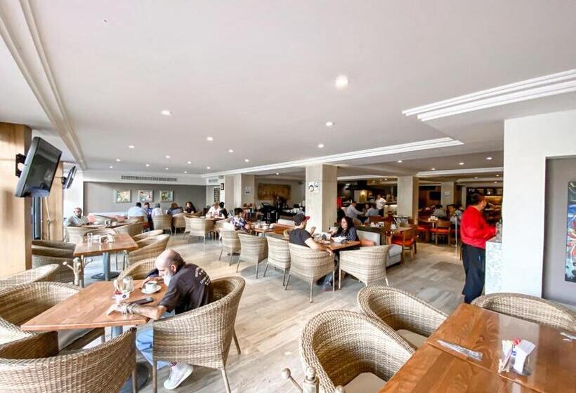 هتل Ramada Plaza By Wyndham Leon