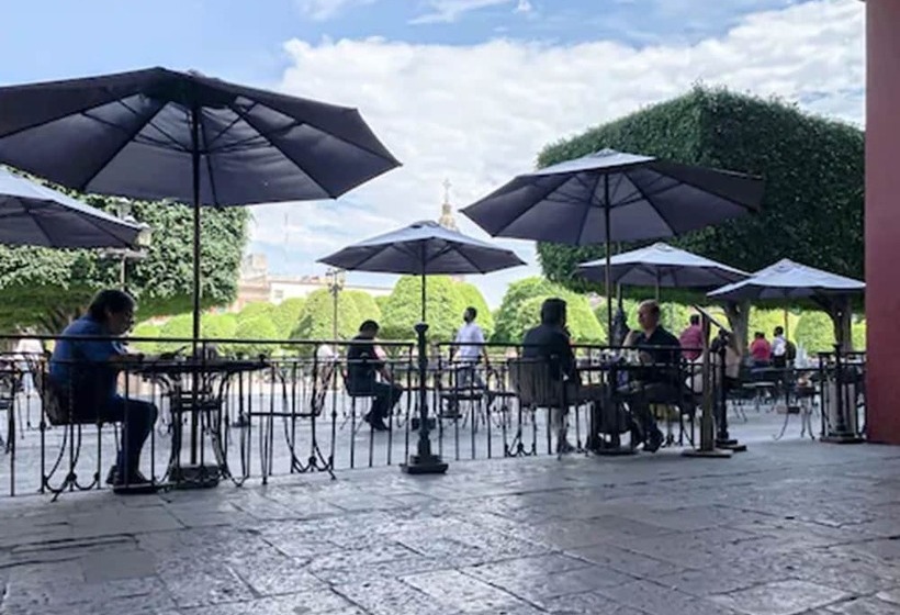 酒店 Ramada Plaza By Wyndham Leon