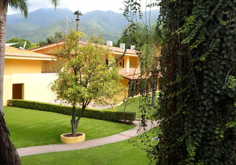 فندق Real De Chapala