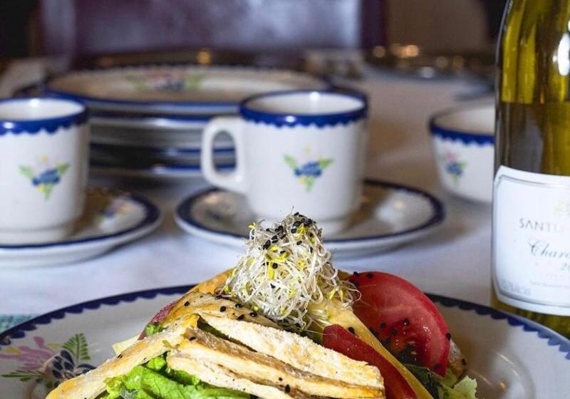 Отель Real De Minas Tradicional