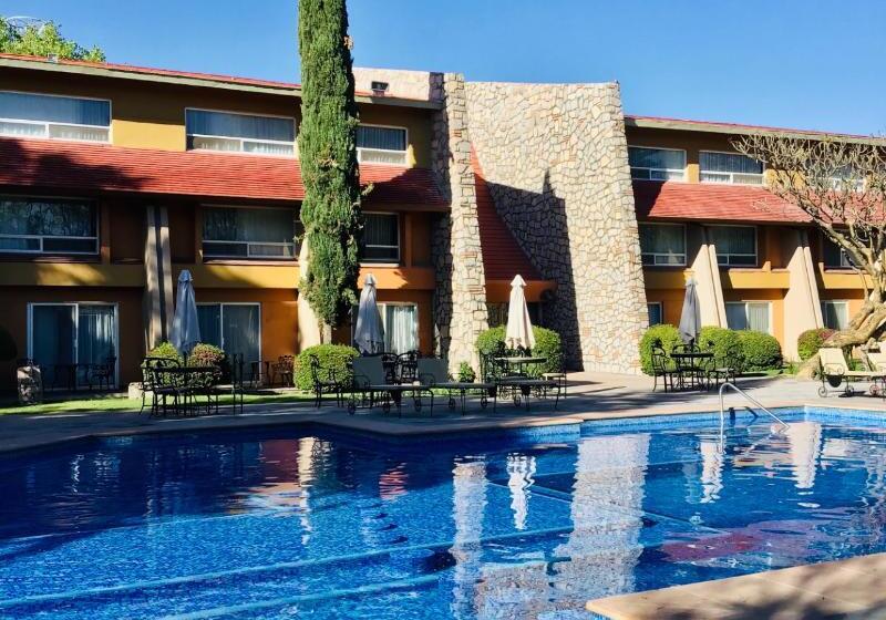 Отель Real De Minas Tradicional