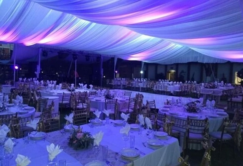 Отель Real De Minas Tradicional