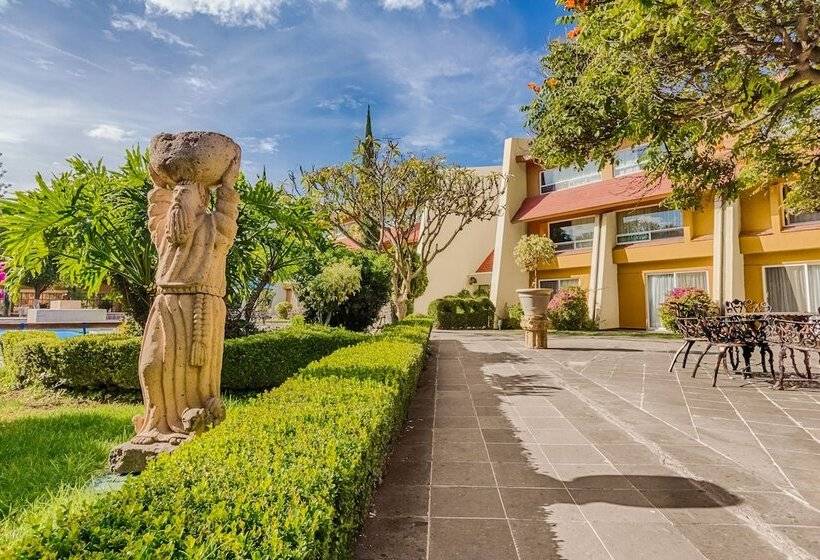 Отель Real De Minas Tradicional