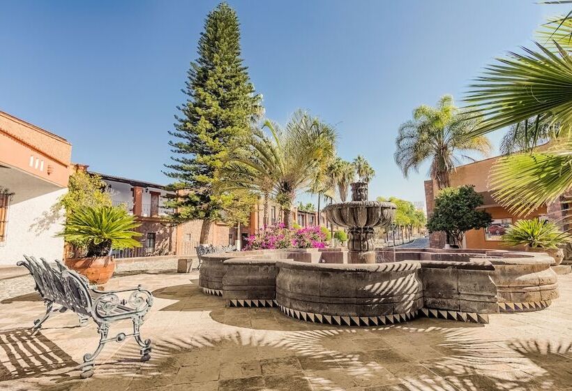 Отель Real De Minas Tradicional