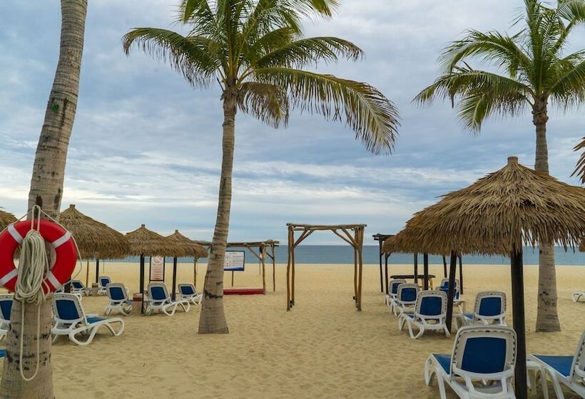 فندق Grand Decameron Los Cabos, A Trademark All Inclusive Resort