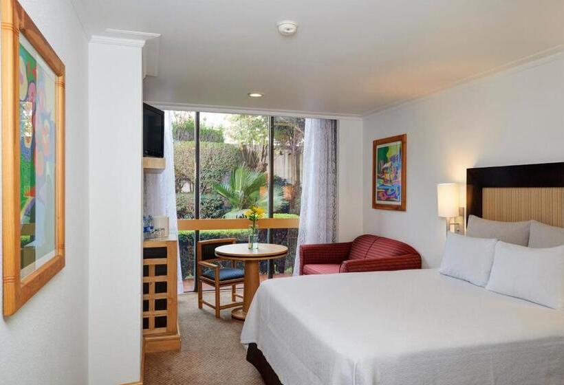 Отель Royal Reforma