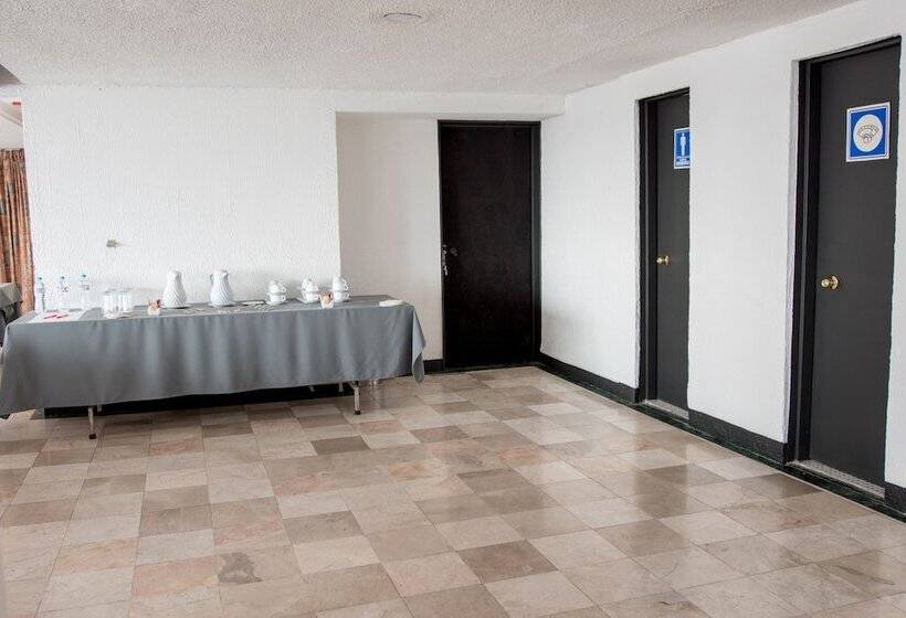 Отель San Francisco Centro Historico