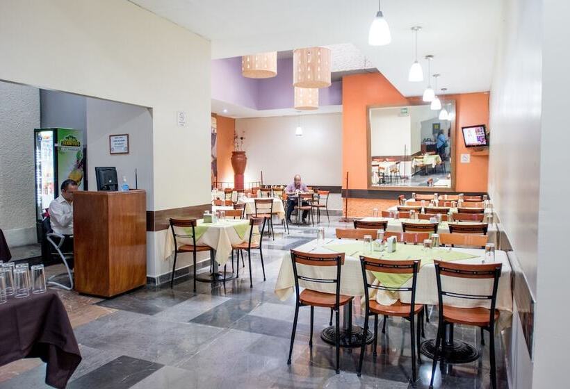 Отель San Francisco Centro Historico