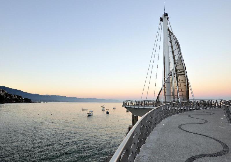 فندق Delfin Pv Beach Resort