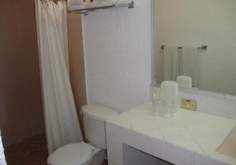 Sands Acapulco Hotel & Bungalows