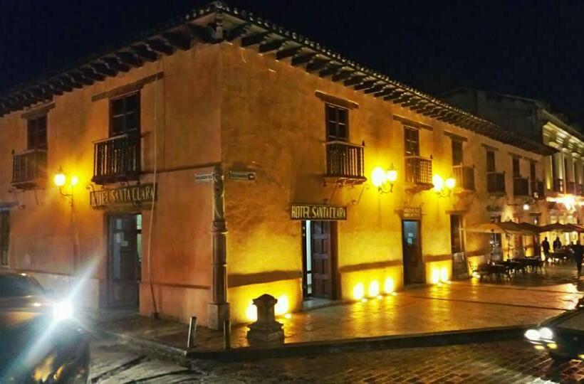 ホテル Santa Clara