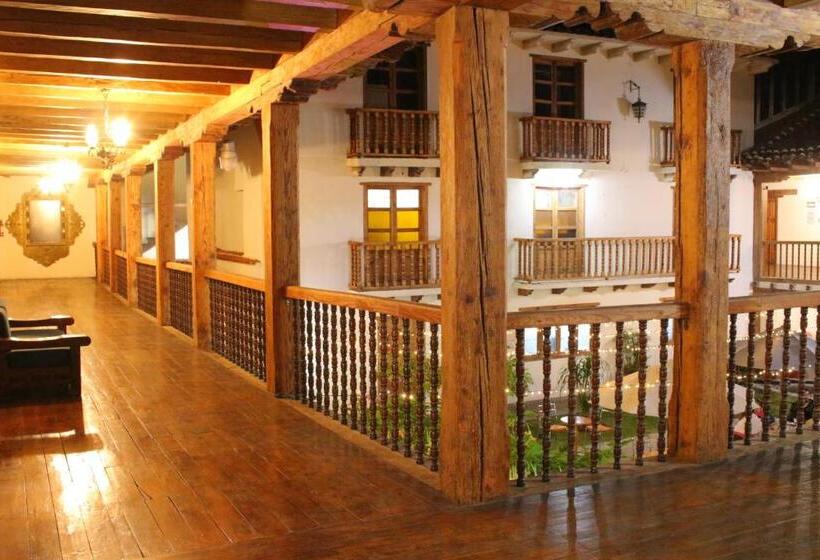 ホテル Santa Clara