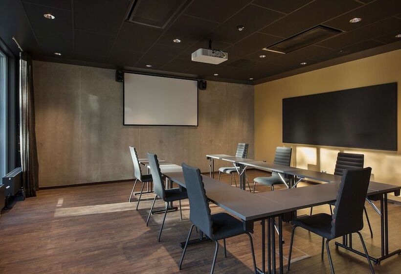 هتل Scandic Helsfyr