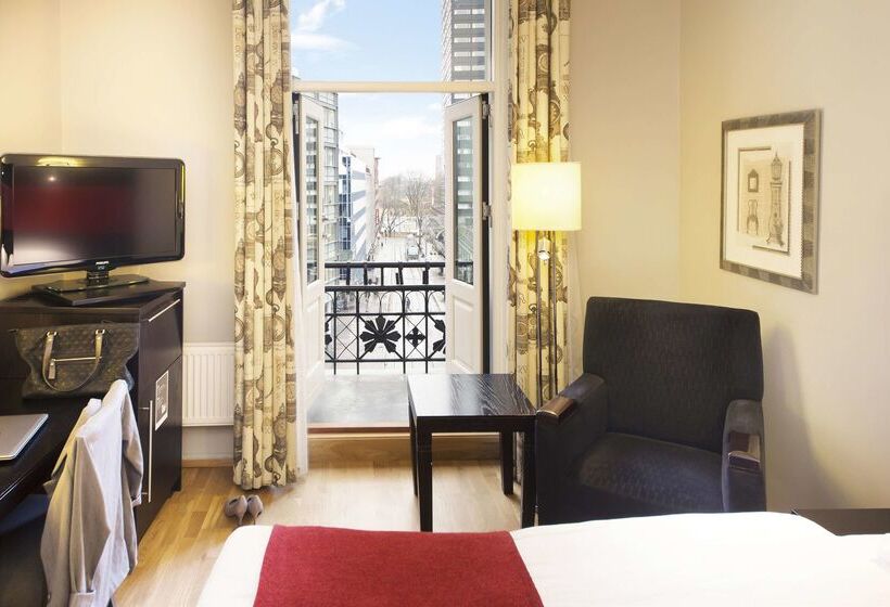 Отель Scandic Holberg