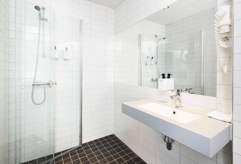 Отель Scandic Holberg