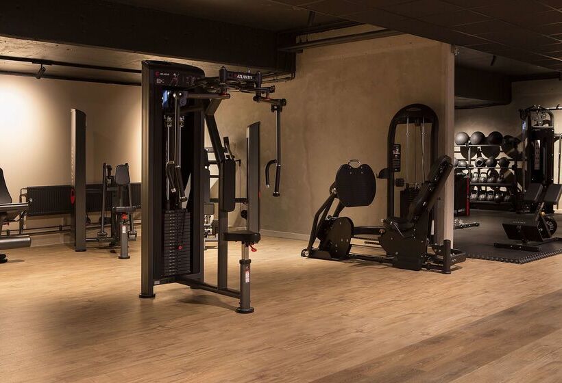 Отель Scandic Holmenkollen Park