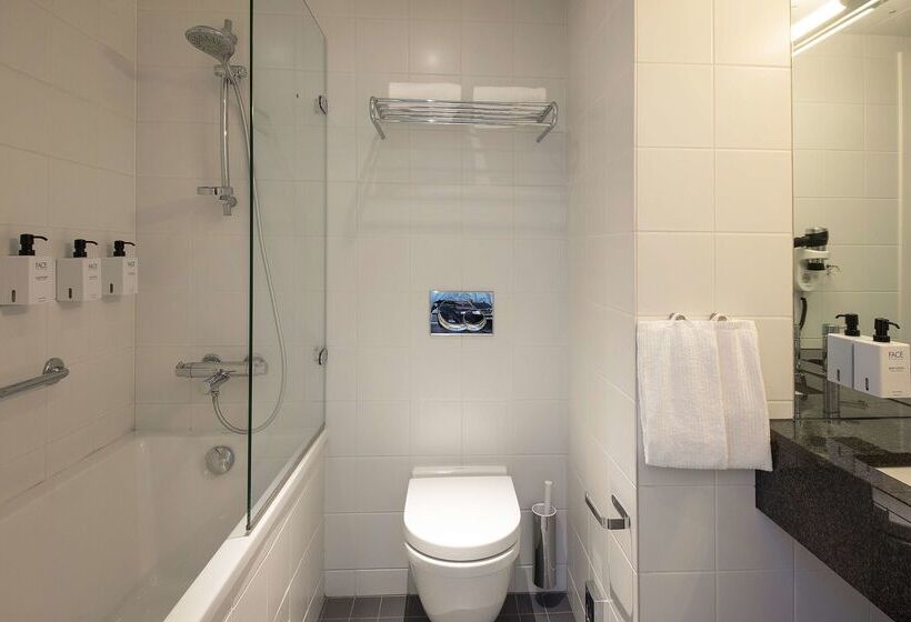 Отель Scandic Holmenkollen Park