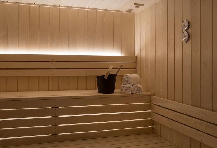 Отель Scandic Holmenkollen Park