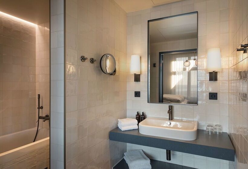 Отель Scandic Holmenkollen Park